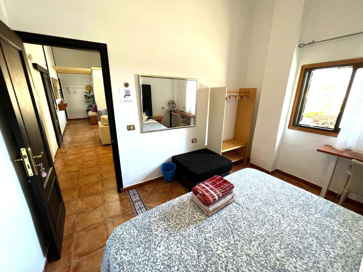 Alcamar Habitacion Privada Con Las Areas De Sala, Cocina Y Bano Que Se Comparten Cerca Al Mar! Alcala  Exterior photo